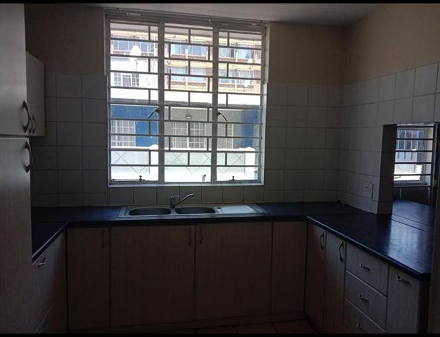 3 BEDROOM APARTMENT FOR SALE IN SUNNYSIDE